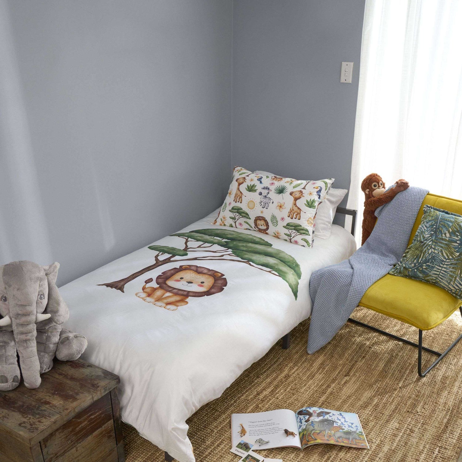 Safari Friends Kids Quilt Cover Set including educational booklet