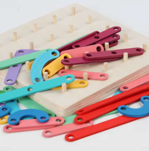 Wooden Montessori Peg & Pattern Board