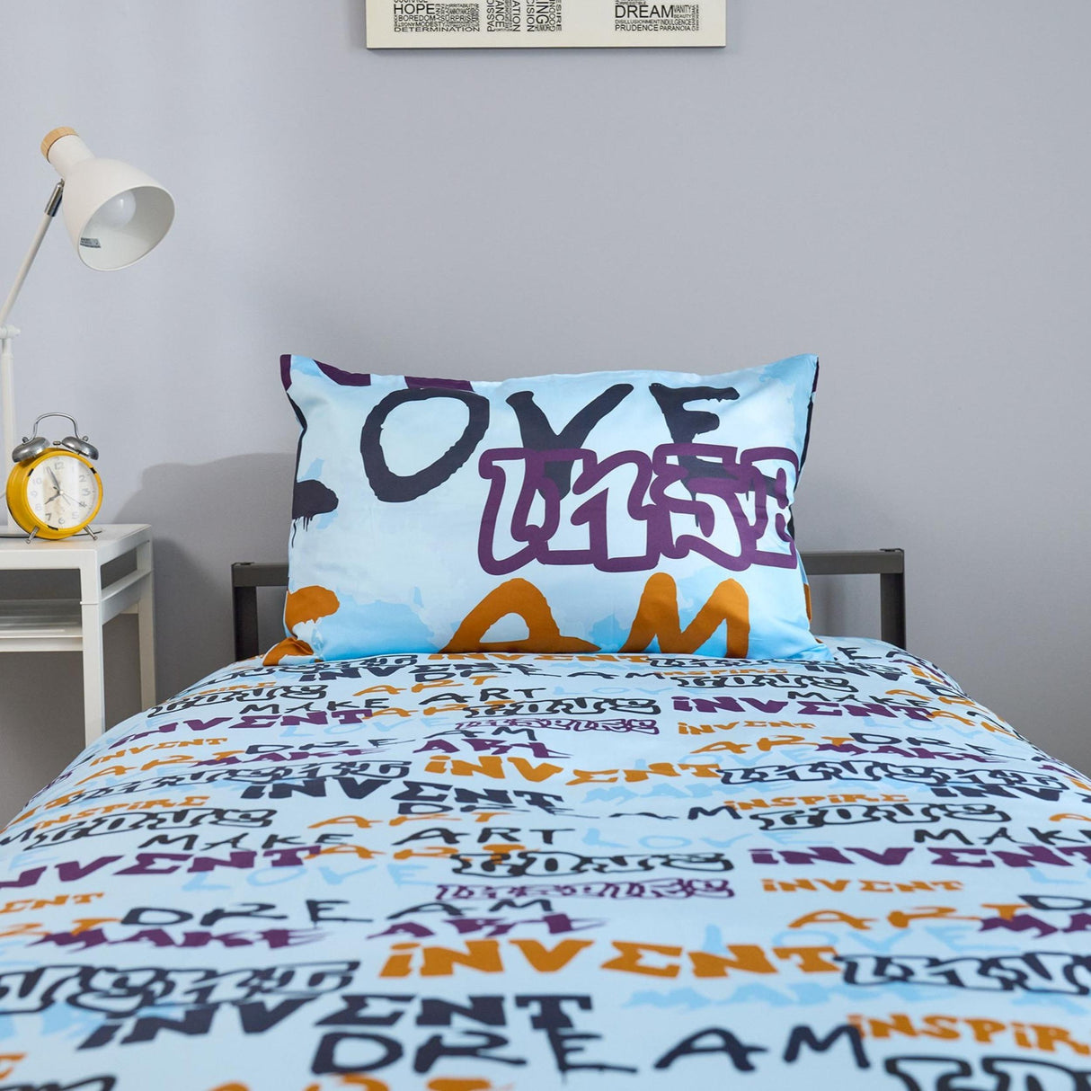 Bamboo Quilt Cover Set for Teenagers: Street Art Design & Educational Booklet