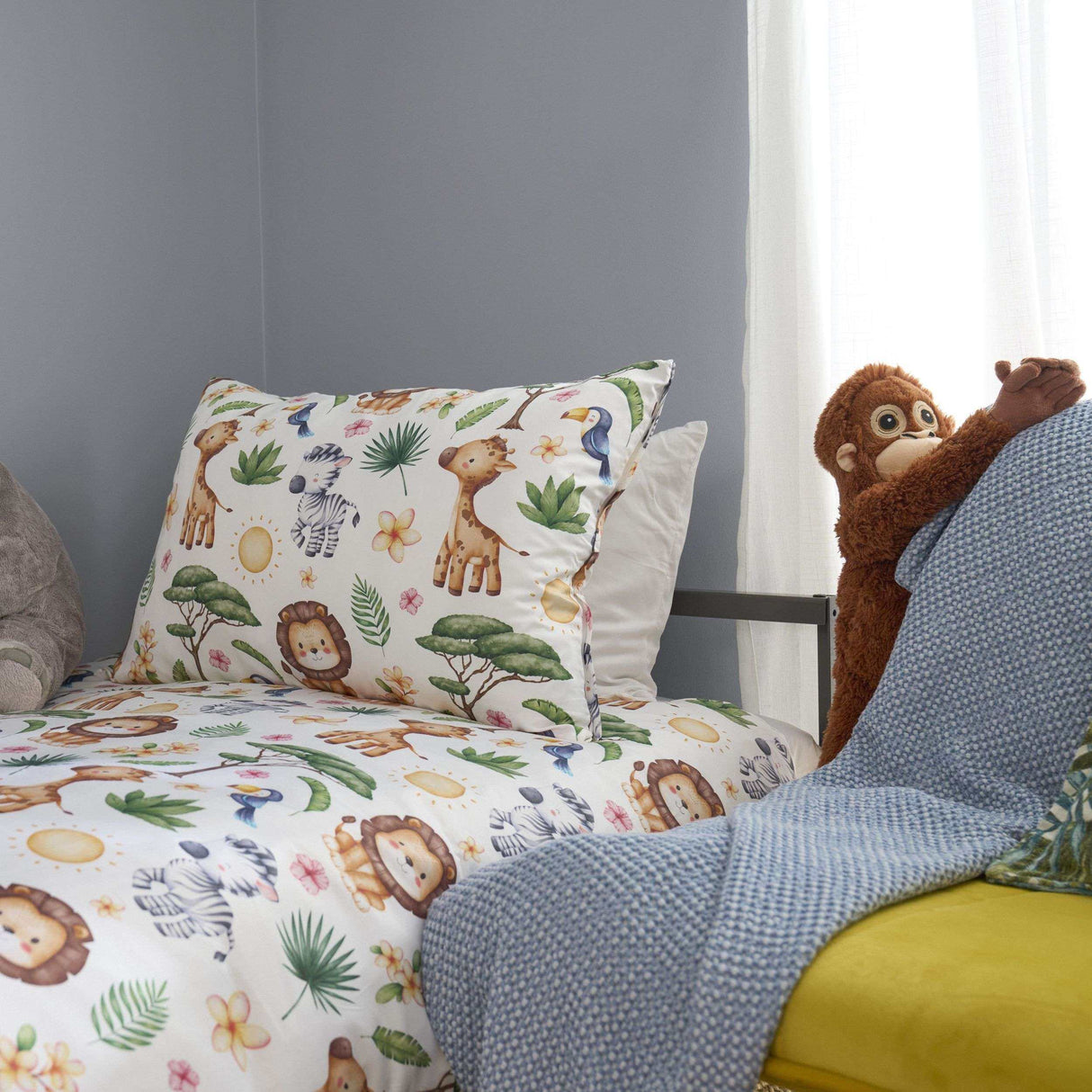 Safari Friends Kids Quilt Cover Set including educational booklet