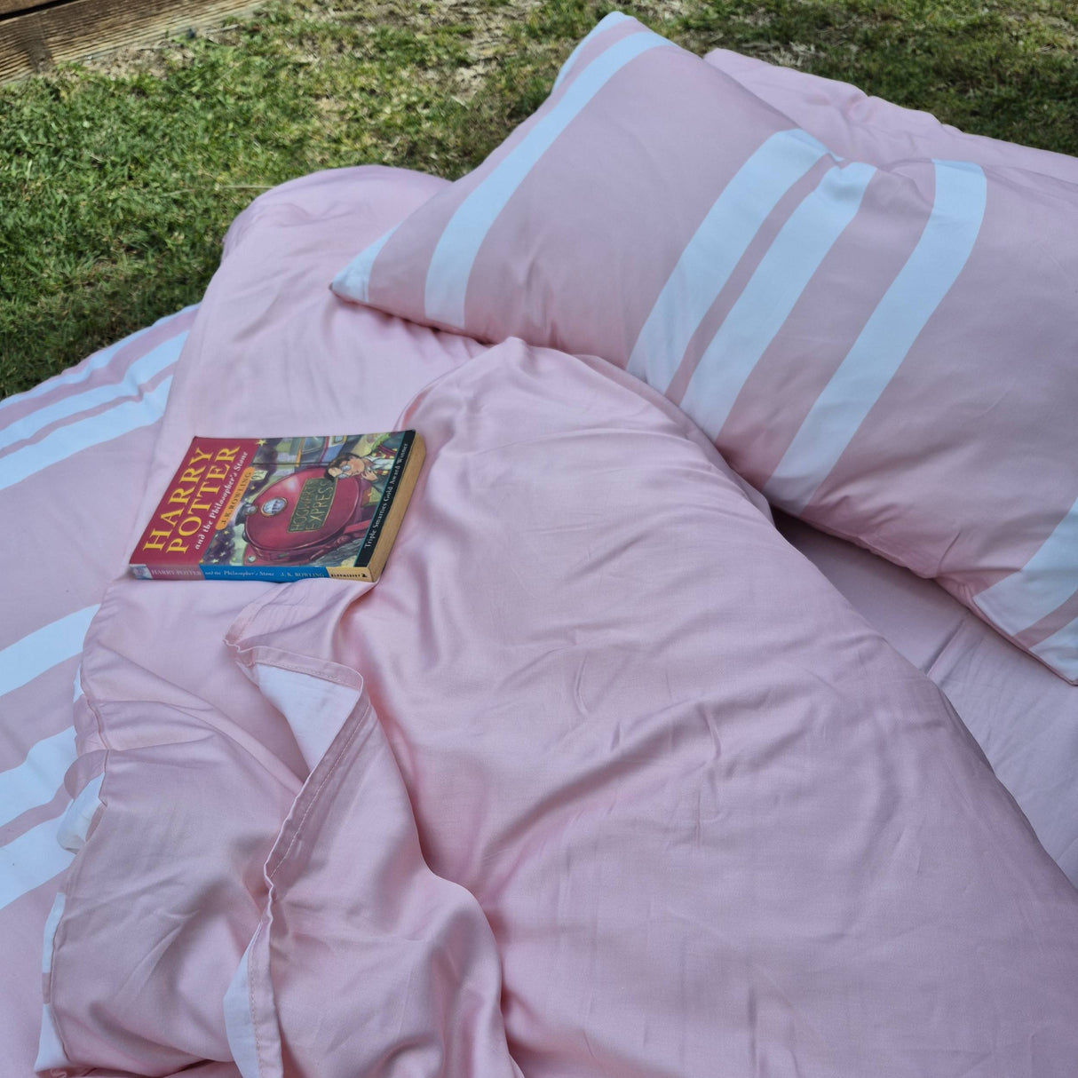 Giggle Pink & White Striped Bamboo Quilt Set - Soft Reversible Bedding